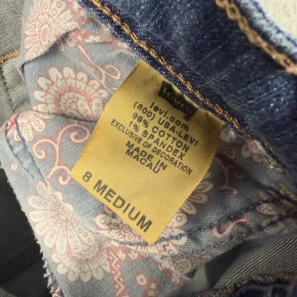 Levi's Women's Size 8 Medium 526 Slender Boot Cut Blue Denim Jeans Cotton Blend - Picture 6 of 8